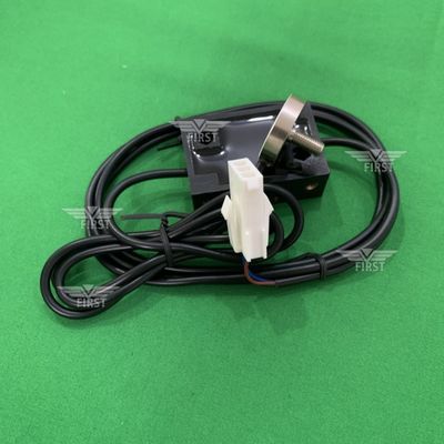 G2.122.1311 سنسور نزدیکی برای PM52 SM52 سنسور تحویل جایگزین فولاد / مواد پلاستیکی OMRON-E2Ex5ME1