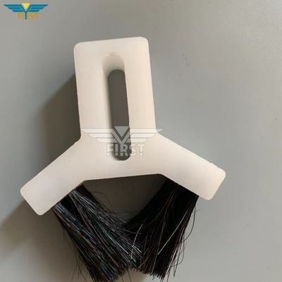 ماشین میخ‌کوبی سوارکاری، برس شاه‌ماهی میخ‌کوبی، برس شاه‌ماهی موی خوک، جهانی