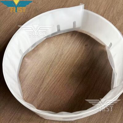 تیغه شستشو برای رولند 700 با ابعاد 1102 × 56 × 1 میلی متر و 13 سوراخ در پلاستیک بالا